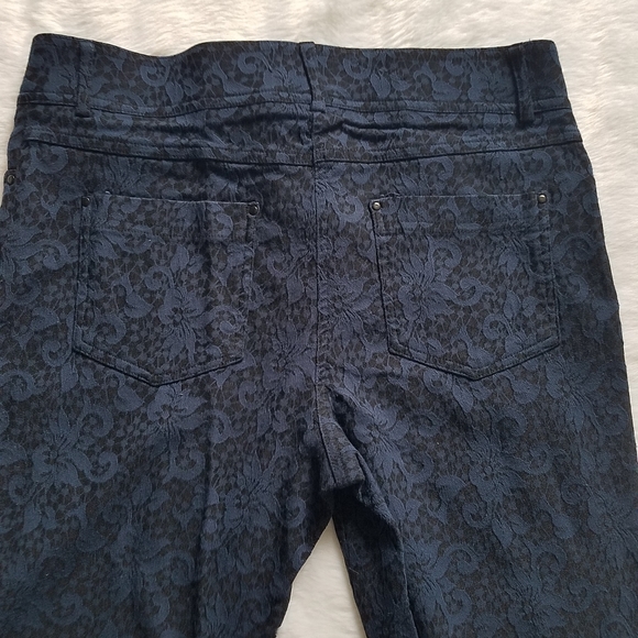 Genetic Denim/89 & Madison Pants - Picture 5 of 16